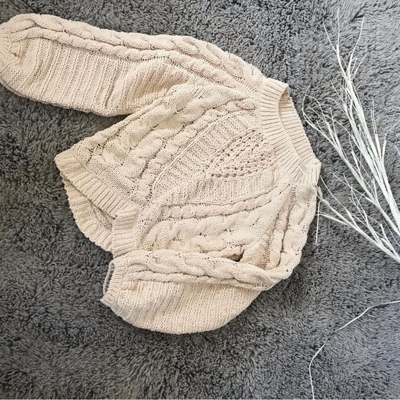 Balloon Sleeve Sweaters. Each color sold seperately - Picture 3 of 4